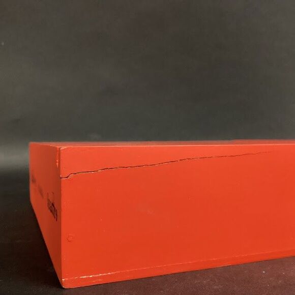 Aging Room - Nicaragua - Quattro Concerto - Empty Wooden Cigar Box - 8.25"x8"x2" - Picture 6 of 7